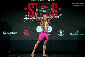 MEN'S PHYSIQUE +179 STARS